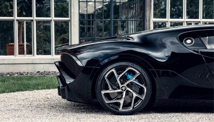 Bugatti La Voiture Noire Engine Power Top Speed