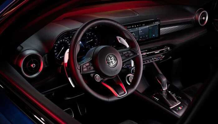 2023 Alfa Romeo Tonale interior